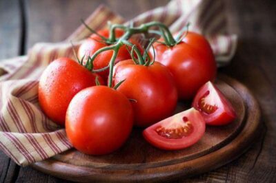 How to Grow Tomatoes at Home: Easy Guide for Juicy, Healthy Tomatoes