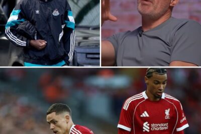 “£250M and No Plan?” — Jamie Carragher Slams Liverpool’s ‘Messy’ Transfer Window and Reveals Why He’s Against Isak Move