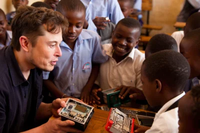Elon Musk’s Surprise Charity Initiative: The Mystery Brand of Computers Donated to His Hometown